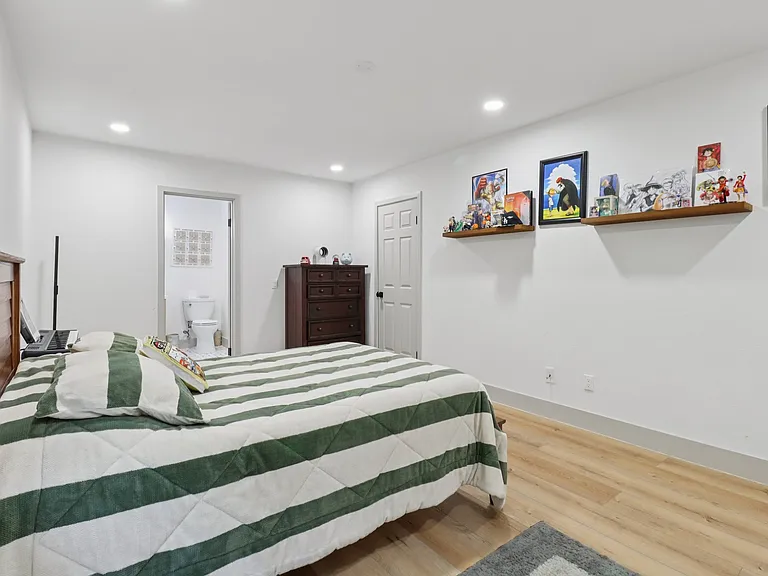 43 Corte Maria Ave — Photo 16