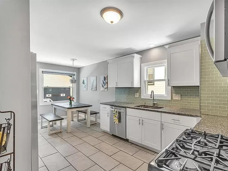1647 Bunts Rd — Photo 11