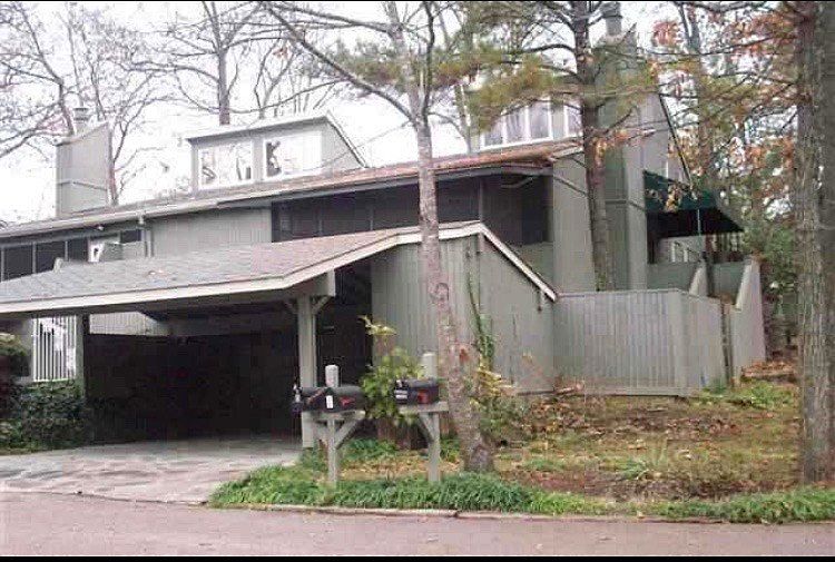 1st image of 1104 North Pkwy APT 1