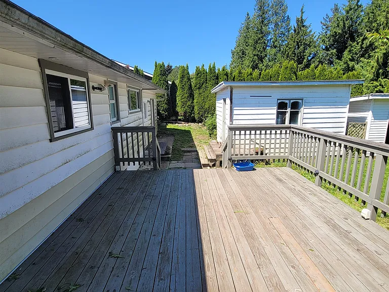 15439 Oxenham Ave — Photo 15