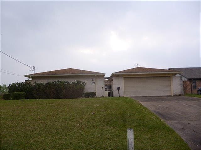 1st image of 526 Buttonwood Dr