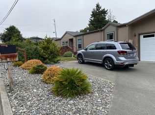 2690 Connecticut, North Bend, OR 97459