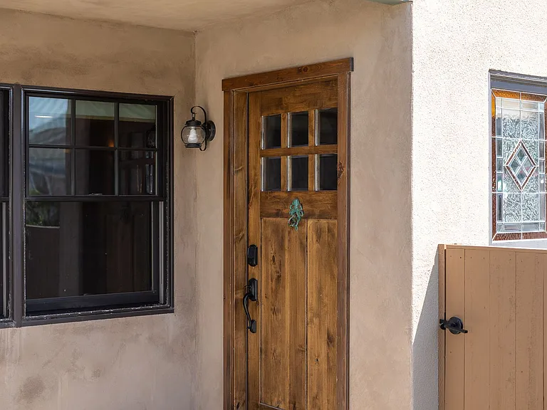 117 Tujunga Ave — Photo 12