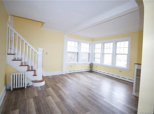 145 Boston Post Rd, Waterford, CT 06385