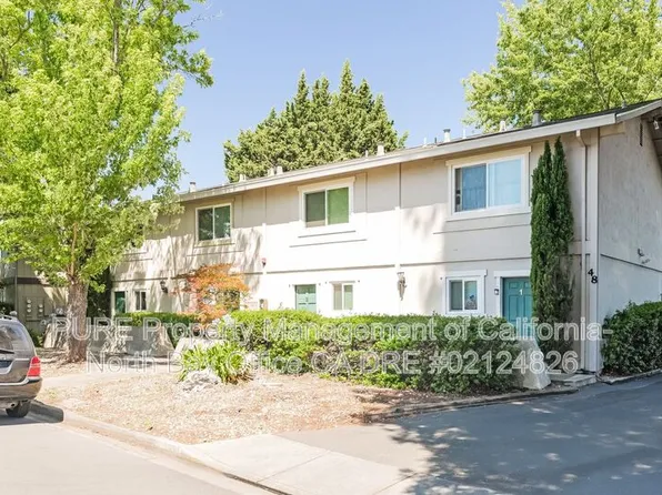 48-4 Lark Center Dr, Santa Rosa, CA 95403