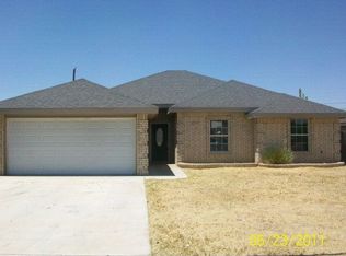 1207 E Golf Course Rd, Midland, TX 79701