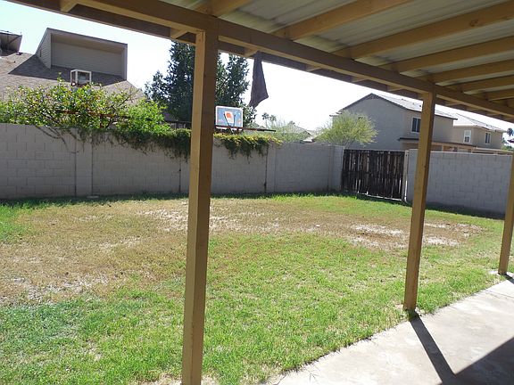 2nd image of 2833 W Gardenia Ave
