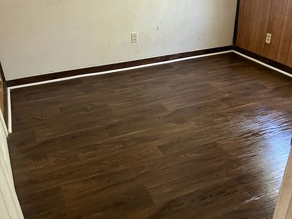 2nd image of 29 Woods Dr #101