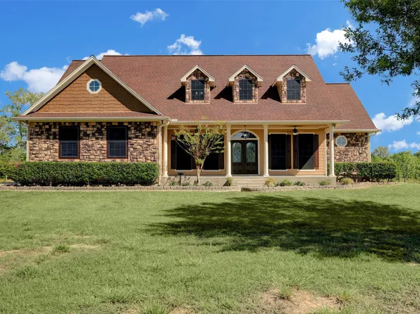 10325 27th St, Santa Fe, TX 77510