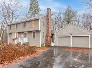 30 Robbins Dr, Carlisle, MA 01741