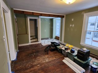 59 Beacon St APT 2, Bath, ME 04530