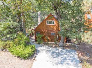748 Conklin Rd, Big Bear Lake, CA 92315