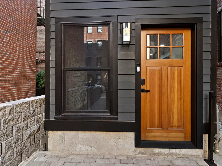 188 Salem St #1 — Photo 3
