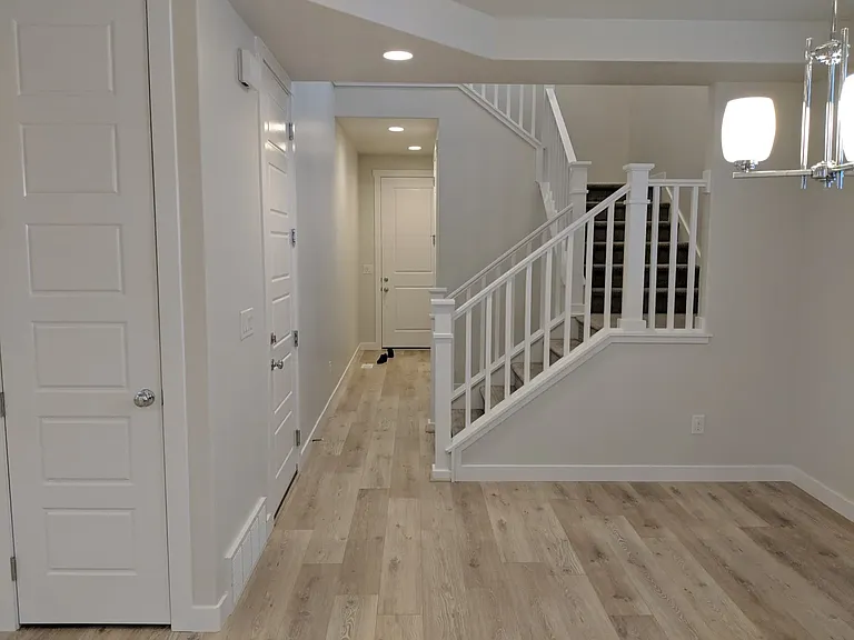 801 W Ridgeline Dr — Photo 14