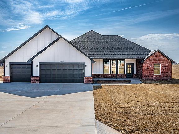 2nd image of 2447 Sierra Cir