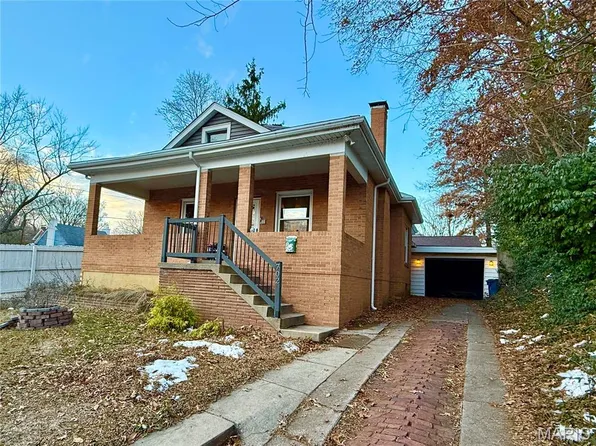 702 Union St, Alton, IL 62002