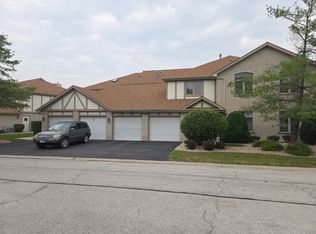 6506 Pine Trail Ln APT 4, Tinley Park, IL 60477