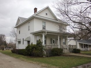 204 E Weldon St, Roberts, IL 60962