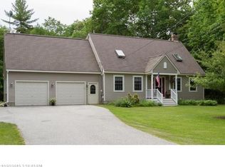 661 Cathance Rd, Topsham, ME 04086