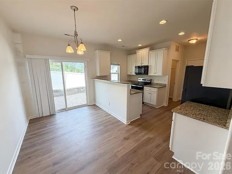8326 Candlenut Ln — Photo 5