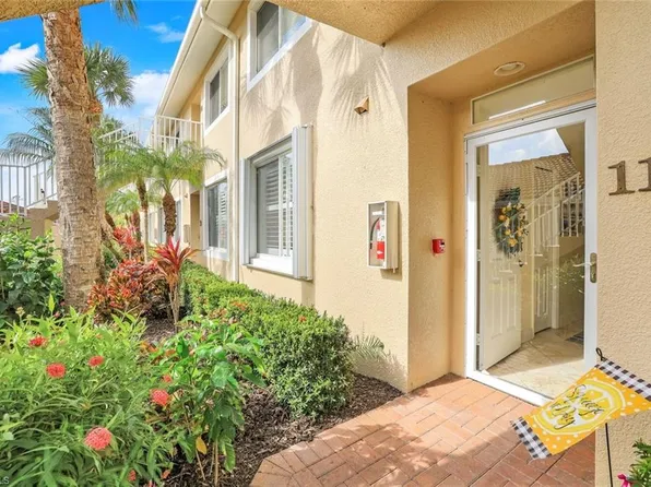 2350 Hidden Lake CT #8511, NAPLES, FL 34112