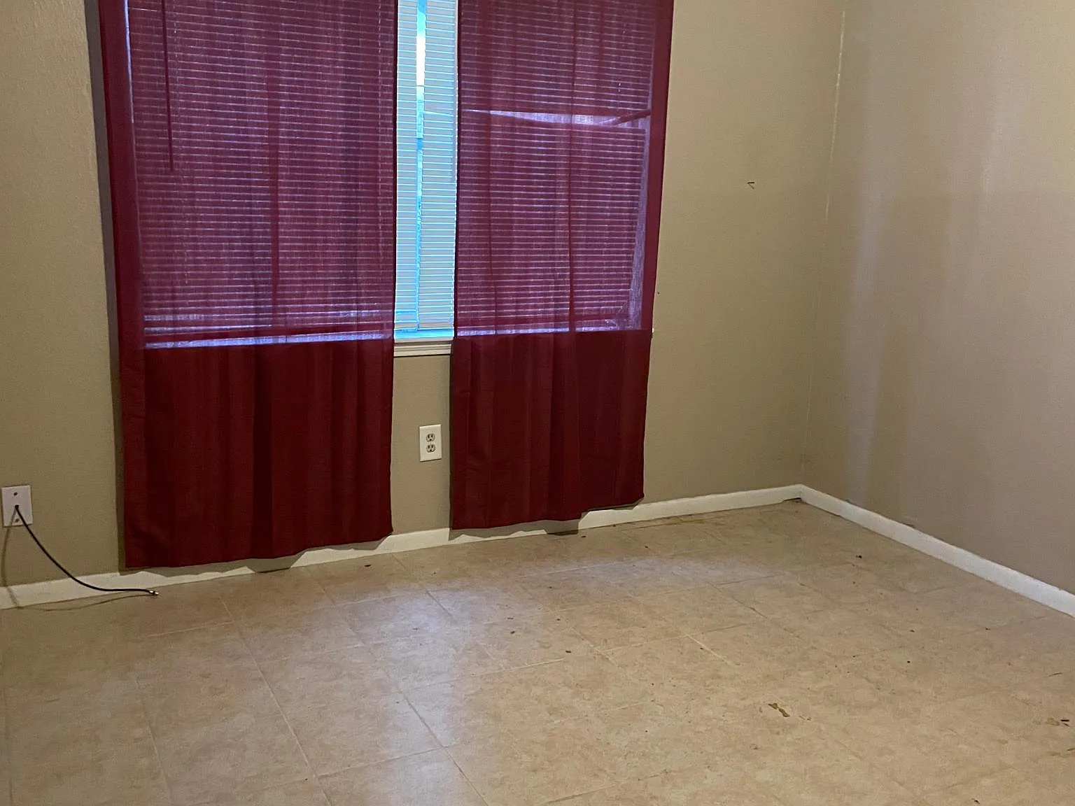 12319 W Village Dr — Photo 3