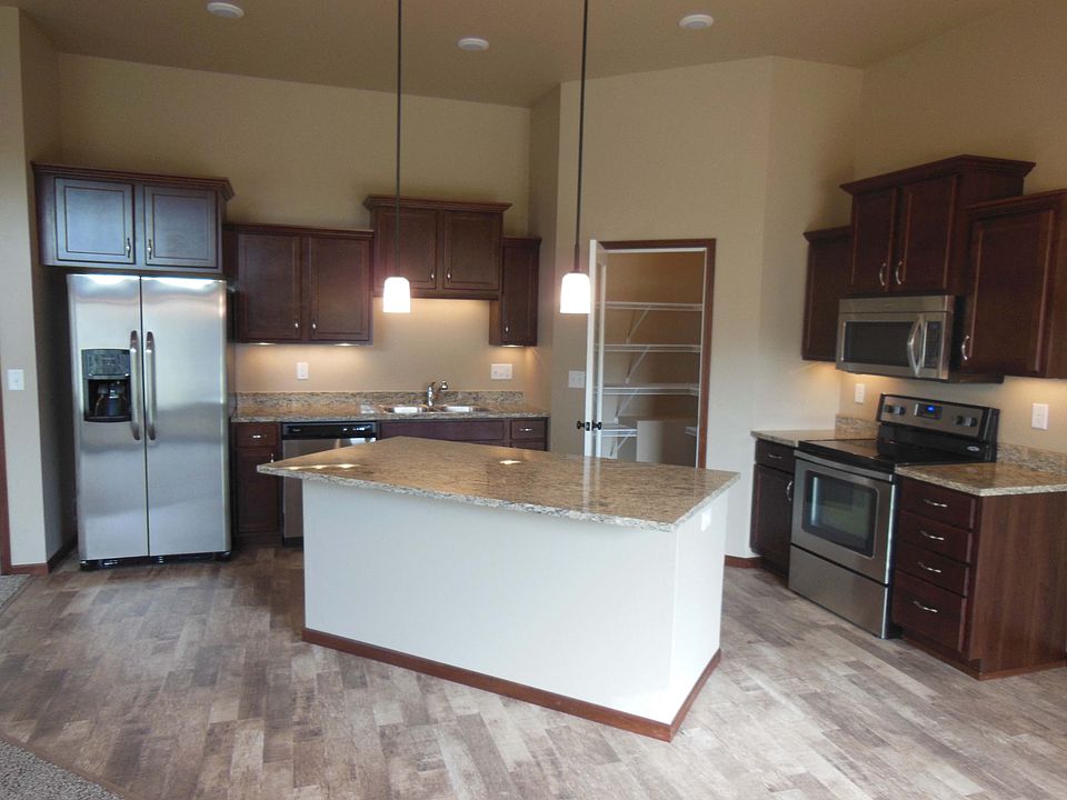 Tri-level kitchen