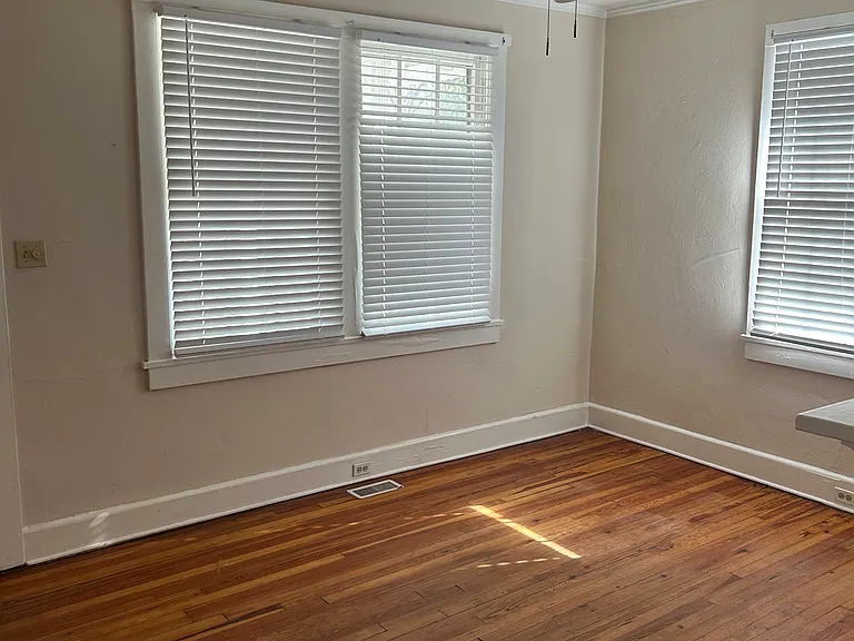 49 Ash St NE — Photo 1