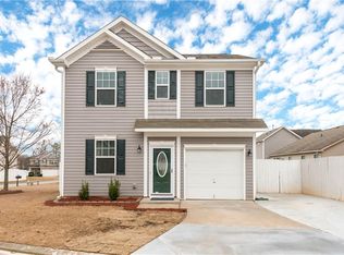 51 Hillcrest Dr, Hiram, GA 30141