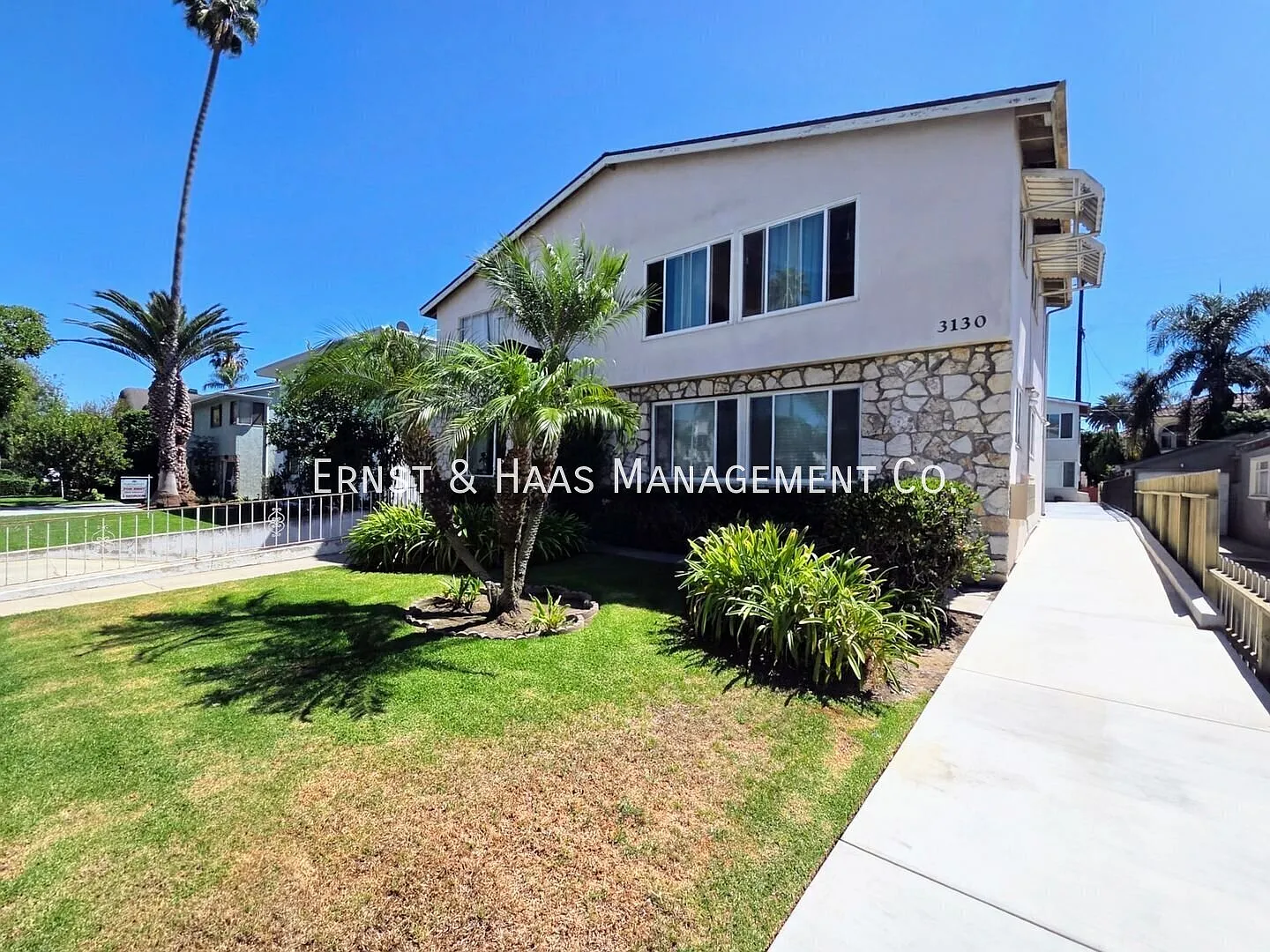 Bright & Spacious 1-Bedroom Condo in Long Beach! — Photo 1
