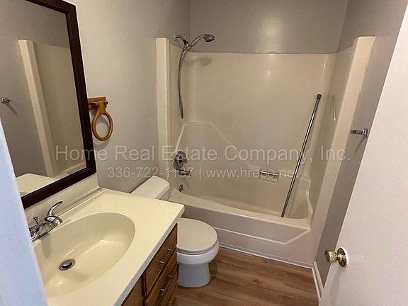 4th image of 1004 Salisbury St #4-A