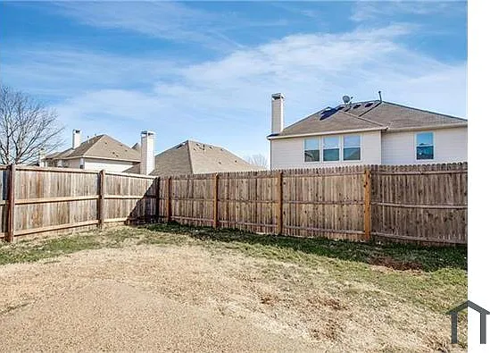 4824 Kingfisher Ln — Photo 13