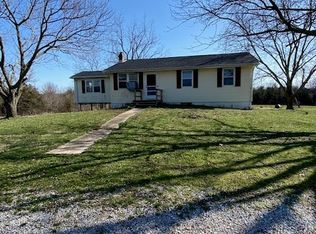 824 SE 600th Rd, Knob Noster, MO 65336