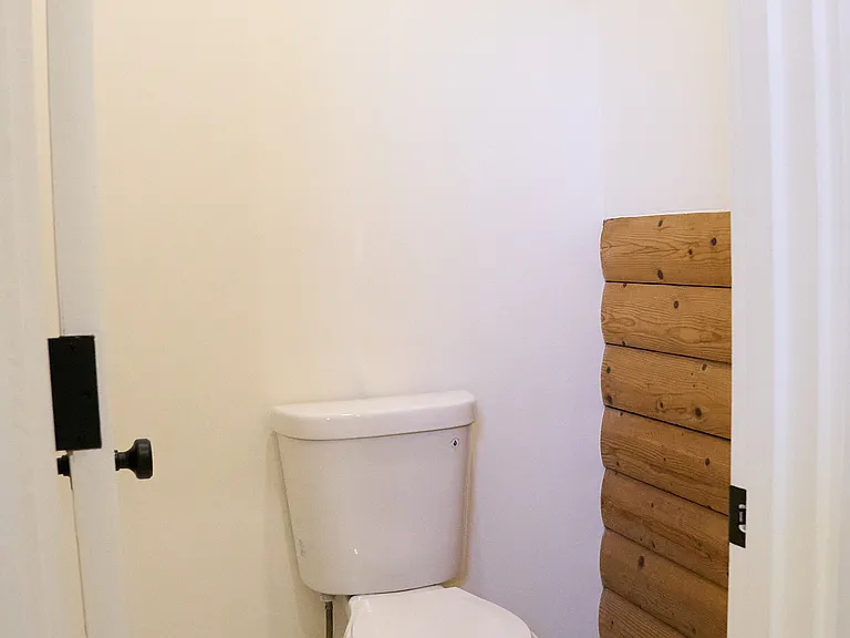 373 Loftyhill Dr — Photo 22