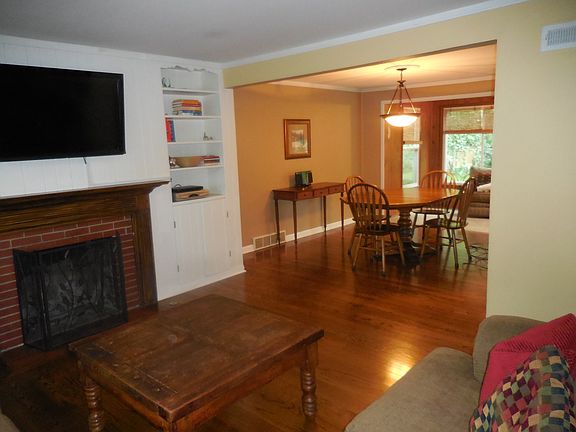 2nd image of 7323 Rosewood St
