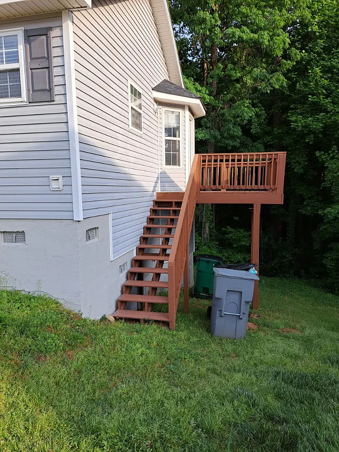 3 bed, 1050 sqft, $1,600 — Photo 2