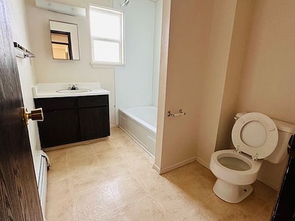 4th image of 165 D St #0