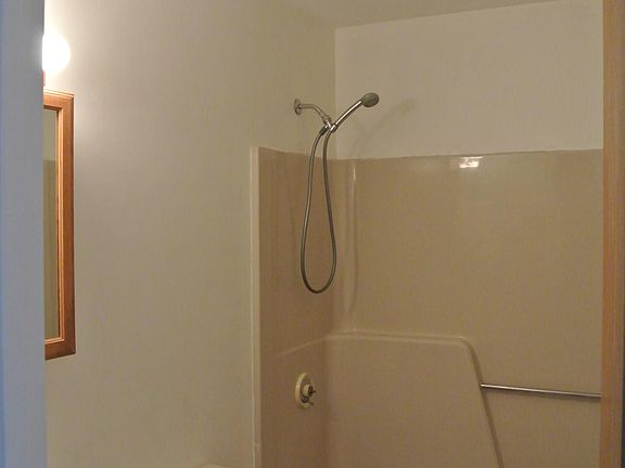 5th image of 2 Bristol Ct Unit 382