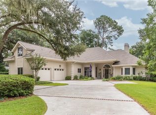 118 Coggins Point Rd, Hilton Head Island, SC 29928