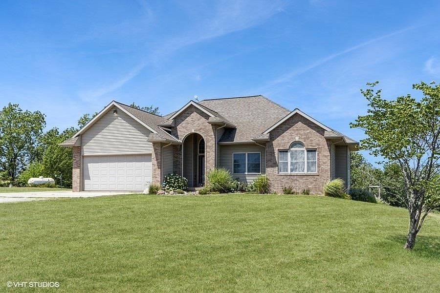 2616 Vine Ave, Ainsworth, IA 52201 MLS 202304177 Zillow