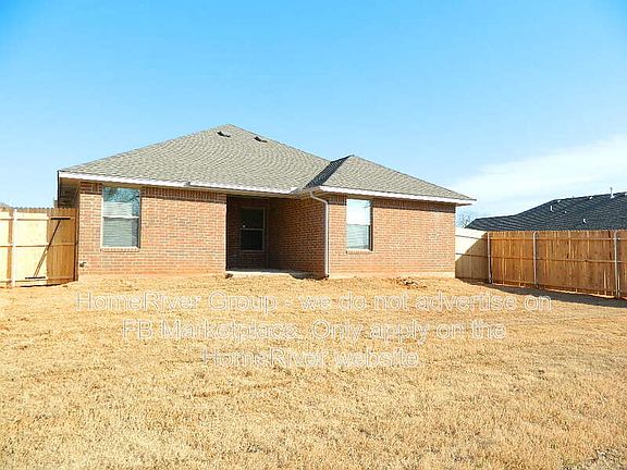 5th image of 211 Saint Charles Way
