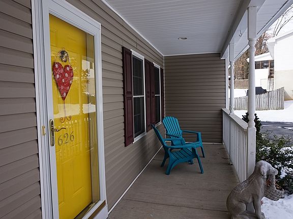 2nd image of 626 Old Farm Ln