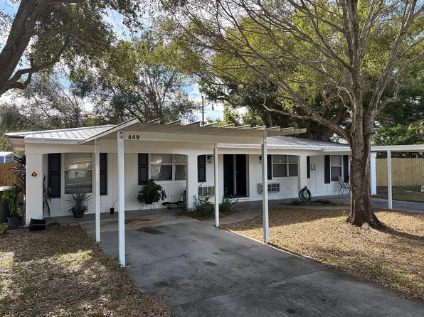 647 Dexter Dr, Dunedin, FL 34698