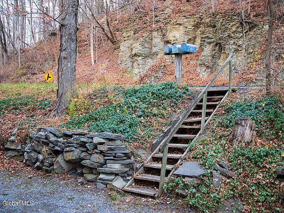 5th image of 1289 Hurley Mountain Road