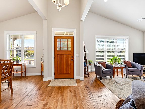 4th image of 3851 Sunleaf Ave