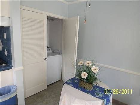 3rd image of 10218 Nassau Ave