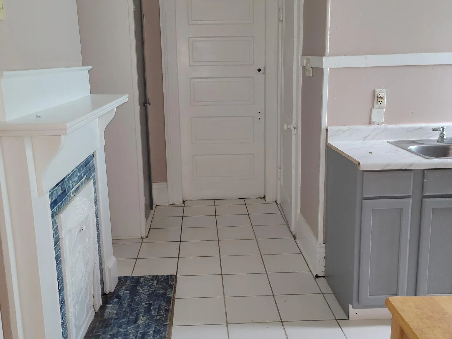 1423 N Miro St — Photo 2