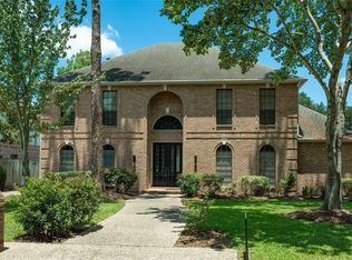 15834 S Barkers Landing Rd, Houston, TX 77079