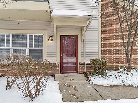 4th image of 9583 Lakeside Dr