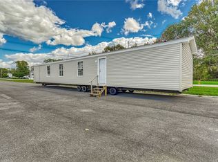 8 Clear Valley Dr #C20, Mumford, NY 14511